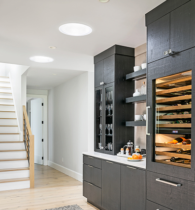 Photograph of VELUX Trained Pro during installation