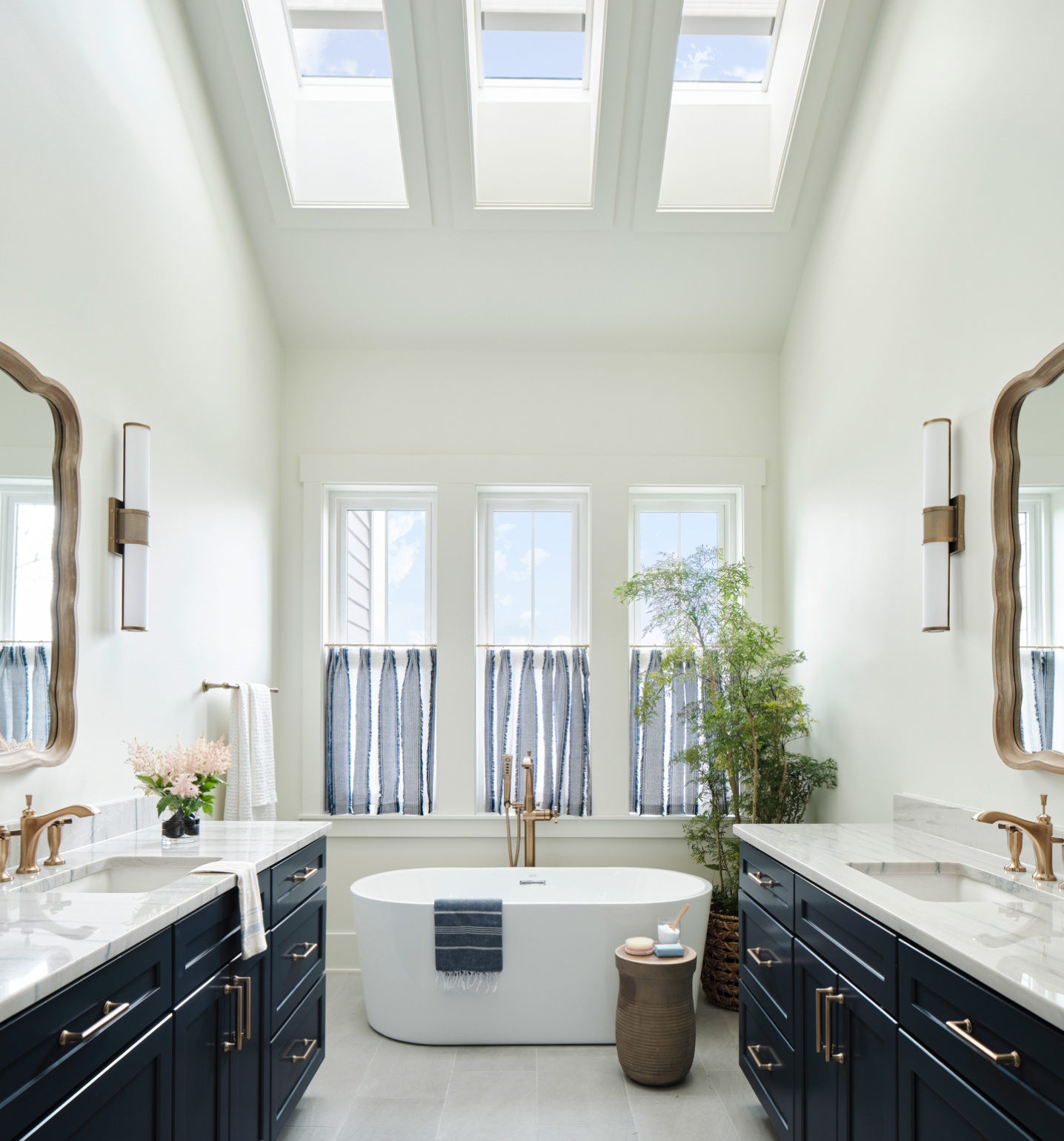 A photo of a beautifully lit room -- thanks to VELUX skylights