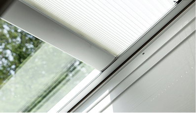 Photograph of person scheduling appointment with a VELUX Trained Pro