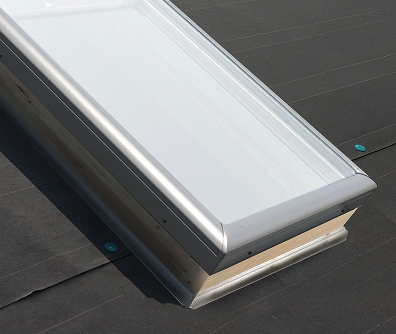 Photograph of person scheduling appointment with a VELUX-trained pro